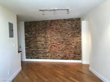 Main picture of 201 W 11th St