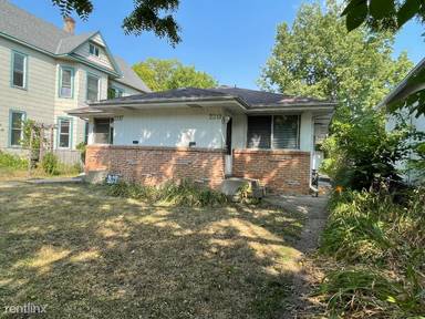Main picture of 2219 25th Ave S