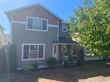 Main picture of 18130 97th Ave E