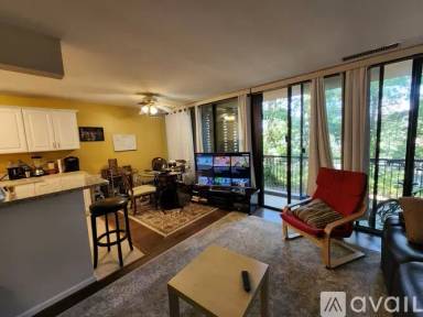 Main picture of West End Condominiums