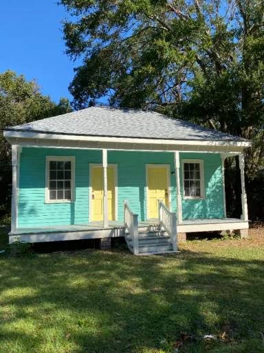 Main picture of 1615 Cheshire Dr W