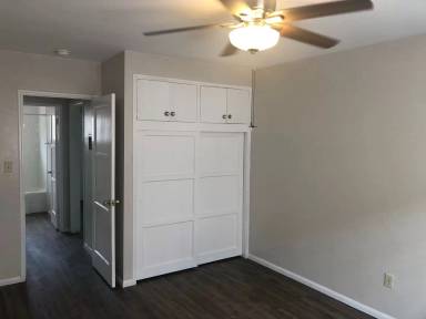 Main picture of 5041 Lotus St