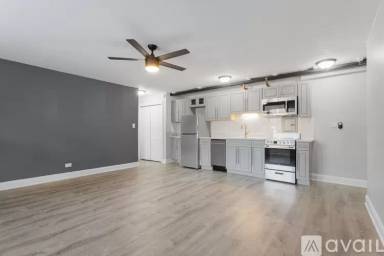 Main picture of 7710 N Sheridan Rd
