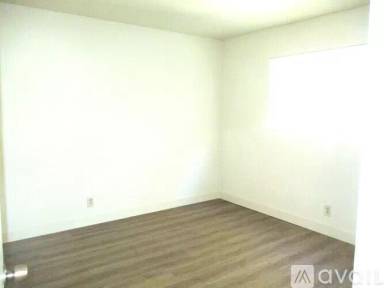 Main picture of 119 Clay St