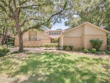Main picture of 512 Country Wood Ct