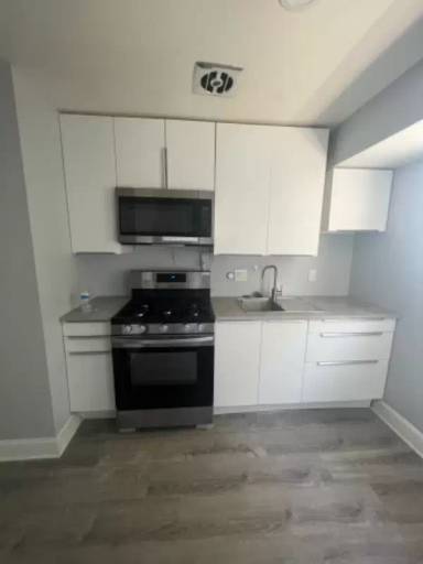 Main picture of 120-7 Washington St NE