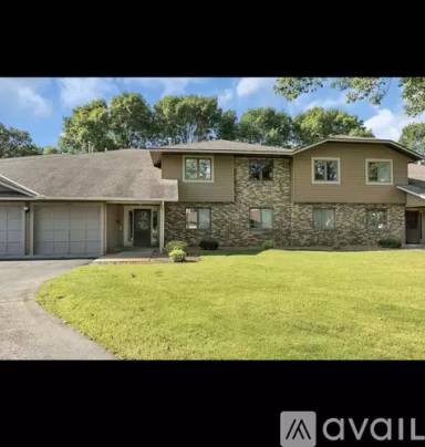 Main picture of 1546 14th St SE
