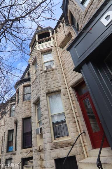 Main picture of 1303 N Calvert St