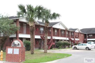 Main picture of Sabal Court Apartments
