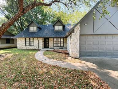 Main picture of 1408 S Oak Ave