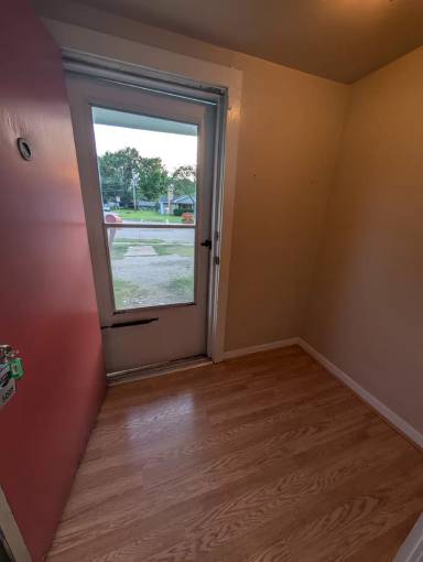 Main picture of 2602 SW Washburn Ave