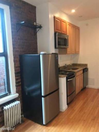 Main picture of 167  Mott St