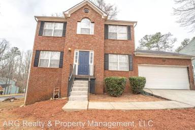 Main picture of 2585 Treasure Ct