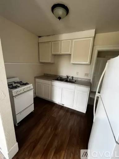 Main picture of 229 E Michigan Ave