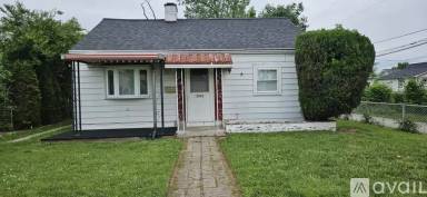 Main picture of 2085 Bellefontaine Ave