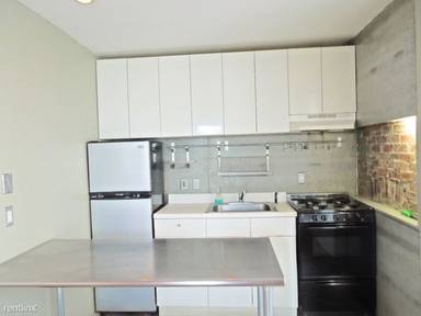 Main picture of 213 Eastern Pkwy