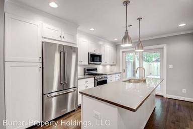Main picture of 524 S Decker Ave