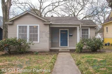 Main picture of 322 Fairfax Dr
