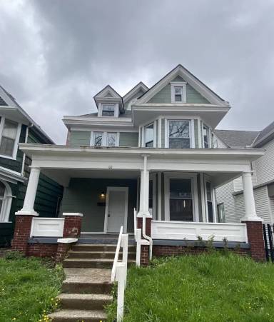 Main picture of 34 Martin Ave
