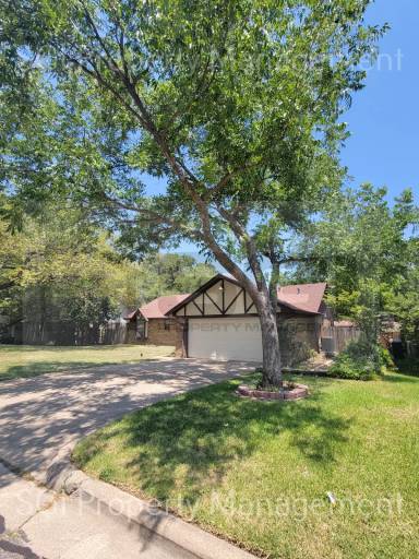Main picture of 4711 Elkwood Ln