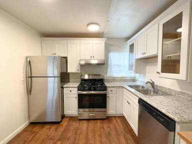 Main picture of 426 Cortes St