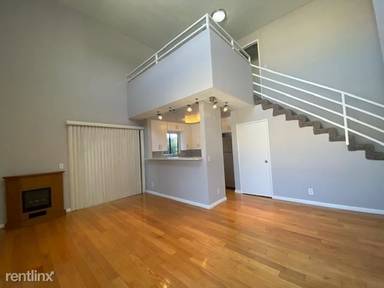 Main picture of Moorpark Lofts