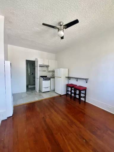 Main picture of 1114 Poinsettia Dr