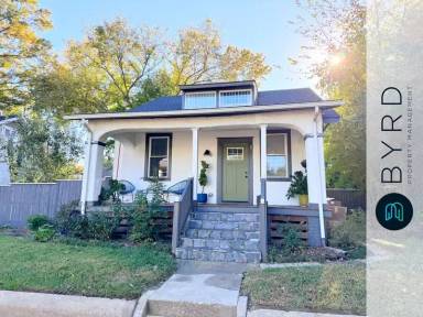 Main picture of 3256 Cliff Ave