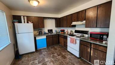 Main picture of 2508 E Rowan Ave