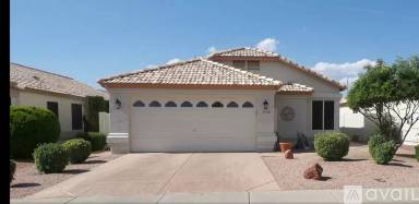 Main picture of 10748 W Beaubien Dr
