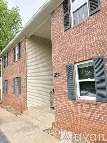 Main picture of 2620 Avalon Ct