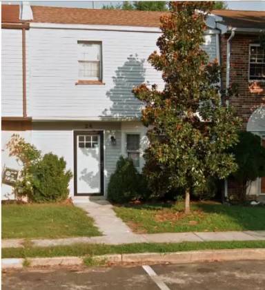 Main picture of 24 Colonial Sq