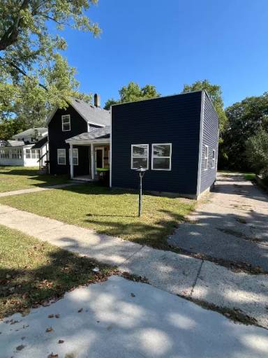 Main picture of 806 S Clay St