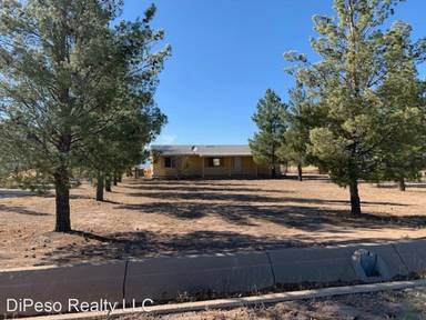 Main picture of 8059 S Kansas Settlement Rd