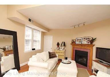 Main picture of 308 S 13th St