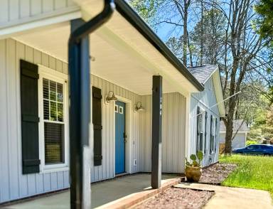 Main picture of 704 Habersham Pl
