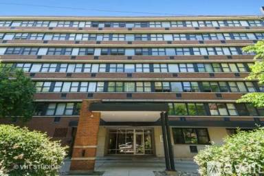 Main picture of 2300 N Commonwealth Ave