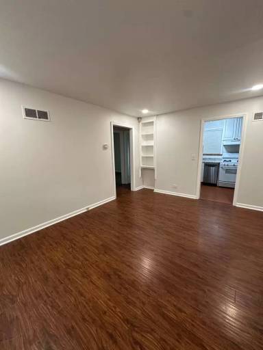 Main picture of 1055 Leyden St