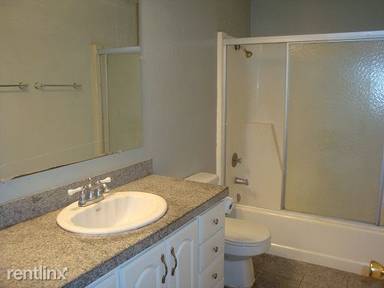 Main picture of 1600 Broadway St