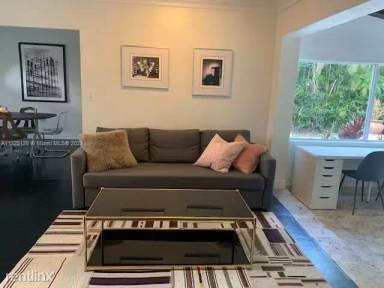 Main picture of 1219 Tangier St