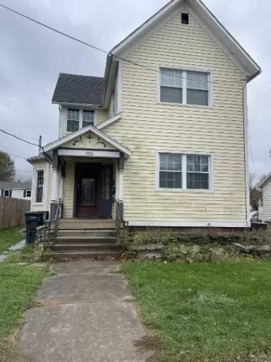Main picture of 205 W Findlay St