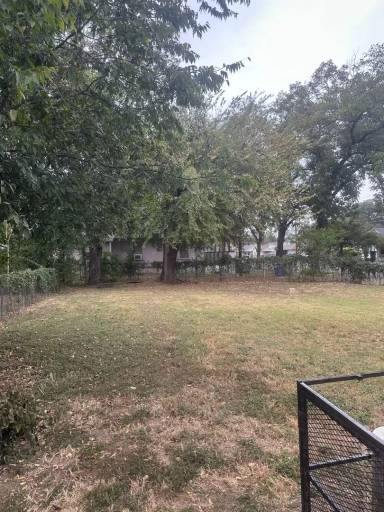 Main picture of 718 Rusk St