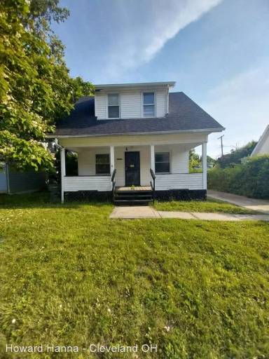 Main picture of 19001 Pasnow Ave