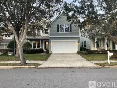 Main picture of 824 N End St