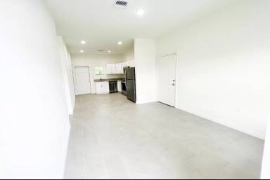 Main picture of 3001 23rd St SW