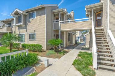 Main picture of 1861 W Falmouth Ave