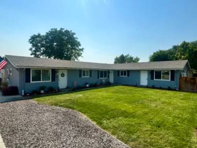 Main picture of 722 S Kcid Rd