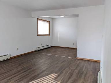 Main picture of 503 3rd Ave SW