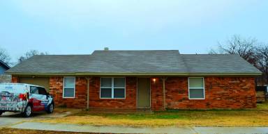 Main picture of 2110 Lago Trl