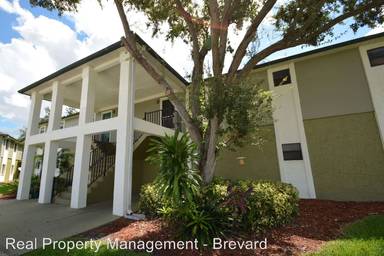 Main picture of 2233 Flower Tree Cir